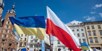 Опитування показало реальні плани українських біженців у Польщі