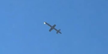 У центрі Києва виявлено уламки на території одного із західних посольств