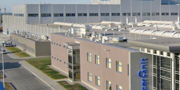 Атакований завод польської компанії у Звягелі зупинив роботу