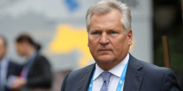 Головною проблемою України на шляху до ЄС буде перехід від війни до зрілої демократії – експрезидент Польщі