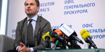 Рада розгляне відставку Кравченка 15 вересня