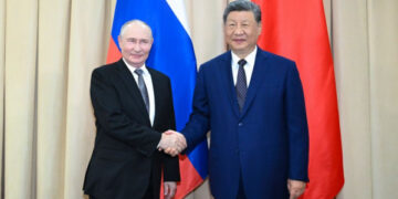 Сі Цзіньпін та Путін зустрілися на полях саміту ШОС у Бішкеку