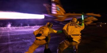 Військові США перехопили 94 торгові судна після відновлення блокади Ірану