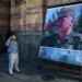 «Боснійський м’ясник»: труну Младича з почестями доставили до Сербії