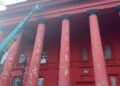 Історія після удару: у КНУ відновлять знаменитий мур