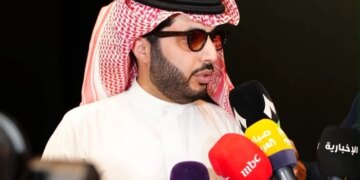 Туркі Аль-Шейх прокоментував домовленість щодо бою Ф’юрі та Джошуа, а також пообіцяв зірковий андеркард
