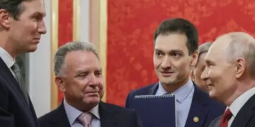 Білий дім прокоментував чутки про зміну переговорників Трампа