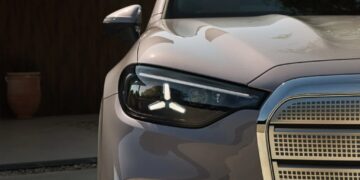 Mercedes зіткнувся з кризою: компанія скорочує робочий час