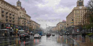 Прогноз погоди в Києві на 13 вересня: осінні барви та дощові настрої