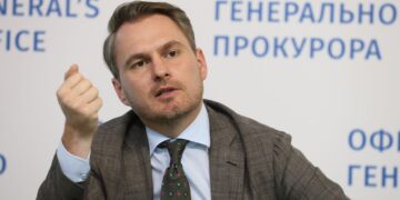 Ексгенпрокурора Кравченка звільнили з органів прокуратури