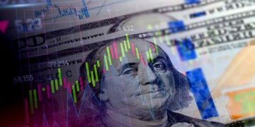 Долар дорожчає: скільки коштують 100 доларів у найбільших банках 18 вересня