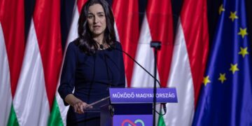 Угорщина висилає одразу 10 дипломатів РФ: у Москві вже пообіцяли помститися