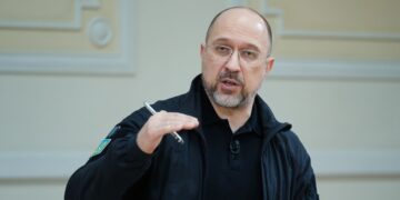 Шмигаль: отримали від спецслужб план атак РФ по енергетиці, розписані удари на кожен обʼєкт