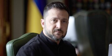 Зеленський зустрівся з головою ЦРУ Реткліффом по дорозі в США, – Reuters