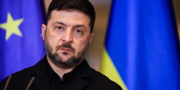 “Стріляти можна тільки в окупантів”: Зеленський вимагає розібратися з перестрілкою силовиків у Києві