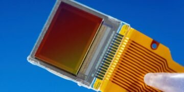 Вчені створили 100-канальний однофотонний детектор для квантового інтернету