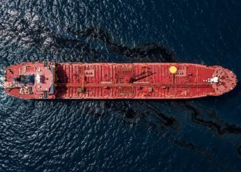 Росія отримала рекордні $2,76 млрд від експорту нафти – Bloomberg