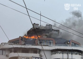 Ворог продовжує атакувати Україну: в Одесі пошкоджена багатоповерхівка, а у Дніпрі – критична інфраструктура