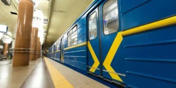 Київське метро відновило рух на "червоній" лінії після обстрілу 19 жовтня