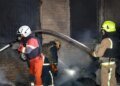 Ракетна атака рф спричинила пожежі у Харкові та пошкодила вантажівки