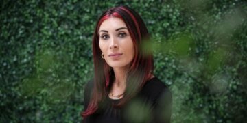 Україна і Росія – не однакові: блогерка, близька до Трампа, порівняла ставлення країн до критиків влади
