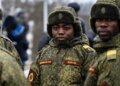 Росія втратила десятки завербованих громадян Уганди на війні проти України – Reuters