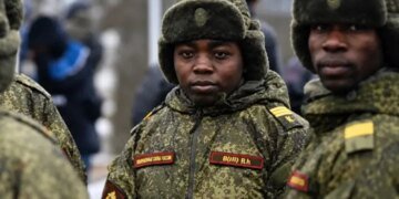 Росія втратила десятки завербованих громадян Уганди на війні проти України – Reuters