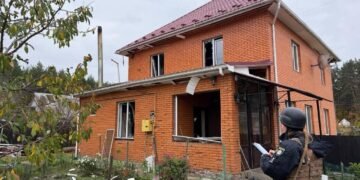 Вісім будинків в одному районі та постраждала жінка: що сталося на Київщині