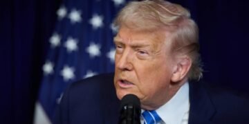 Трамп каже, що знає деталі про російську війну проти України, які з часом оприлюднить