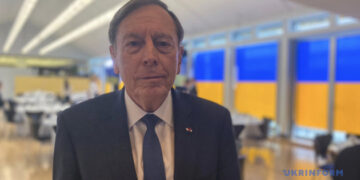 Ексдиректор ЦРУ Петреус: Справжня лабораторія майбутнього війни – в Україні