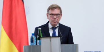 Вадефуль порушить питання припинення війни РФ проти України на зустрічі G20