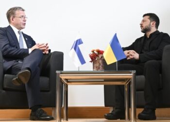 Зеленський після розмови з прем’єром Фінляндії: Будуть нові рішення на підтримку України вже цього місяця
