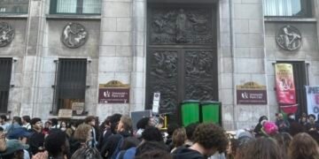 Під час протестів у Франції затримані понад 270 людей, у низці міст сталися сутички з поліцією