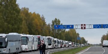 На Волині утворилися кілометрові черги на кордоні з з Польщею (відео)