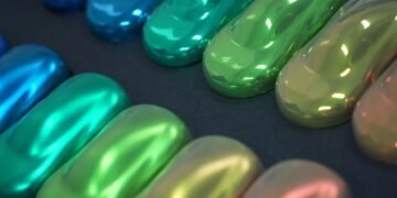 Вчені створили яскраву автомобільну фарбу без використання жодного пігменту