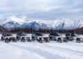 Toyota перетворила п’ять позашляховиків на снігоходи: замість коліс — гусениці