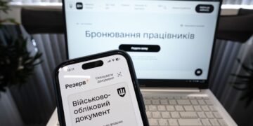 Бронювання по-новому: як Кабмін змінив правила, які ліміти та які умови для 100% квот