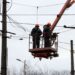 ДТЕК повернув світло майже 1,9 млн родин за тиждень. Де було відключень найбільше