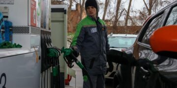 Ціни на АЗС 2 жовтня: скільки коштує бензин та дизель перед вихідними