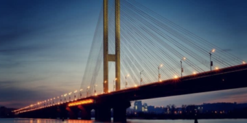 Мости Києва під прицілом ворога: звернення до громадян