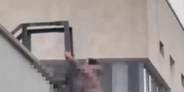 Без штанів і на даху: що відбувалося в Києві та чому викликали спецслужби